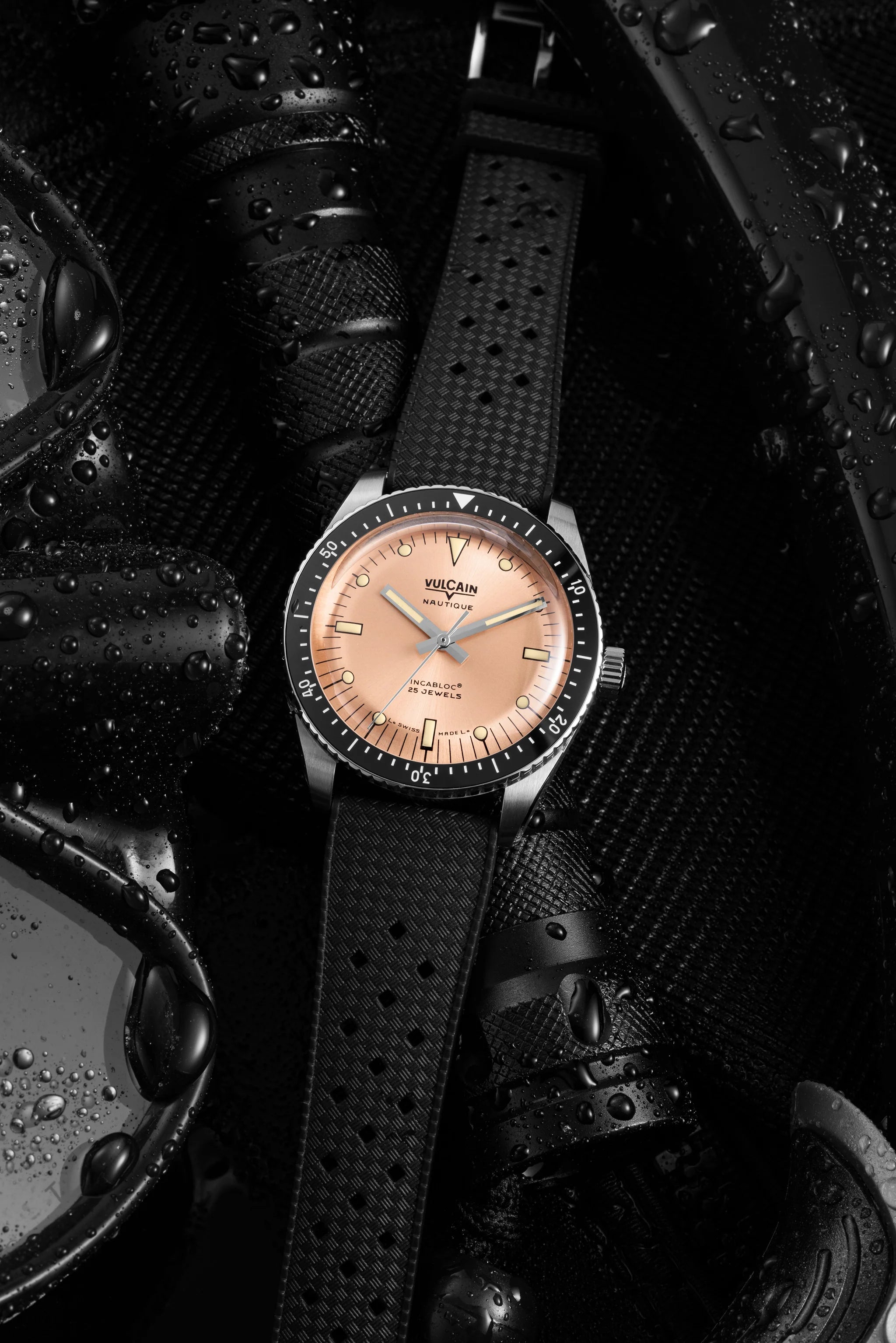 Vulcain Skindiver Nautique Salmon (38mm) 660170B87