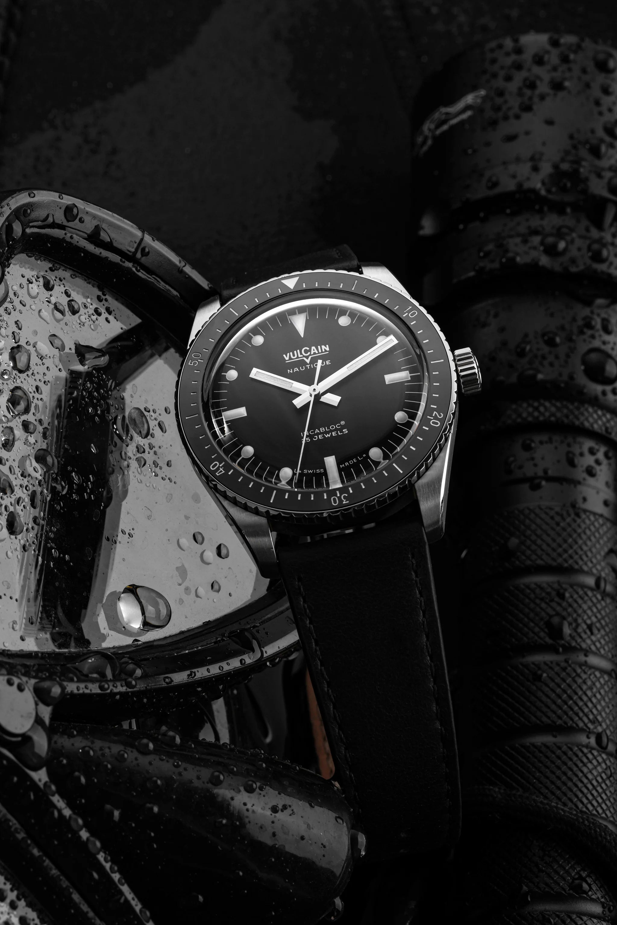 Vulcain Skindiver Nautique Black (38mm) 660170B07