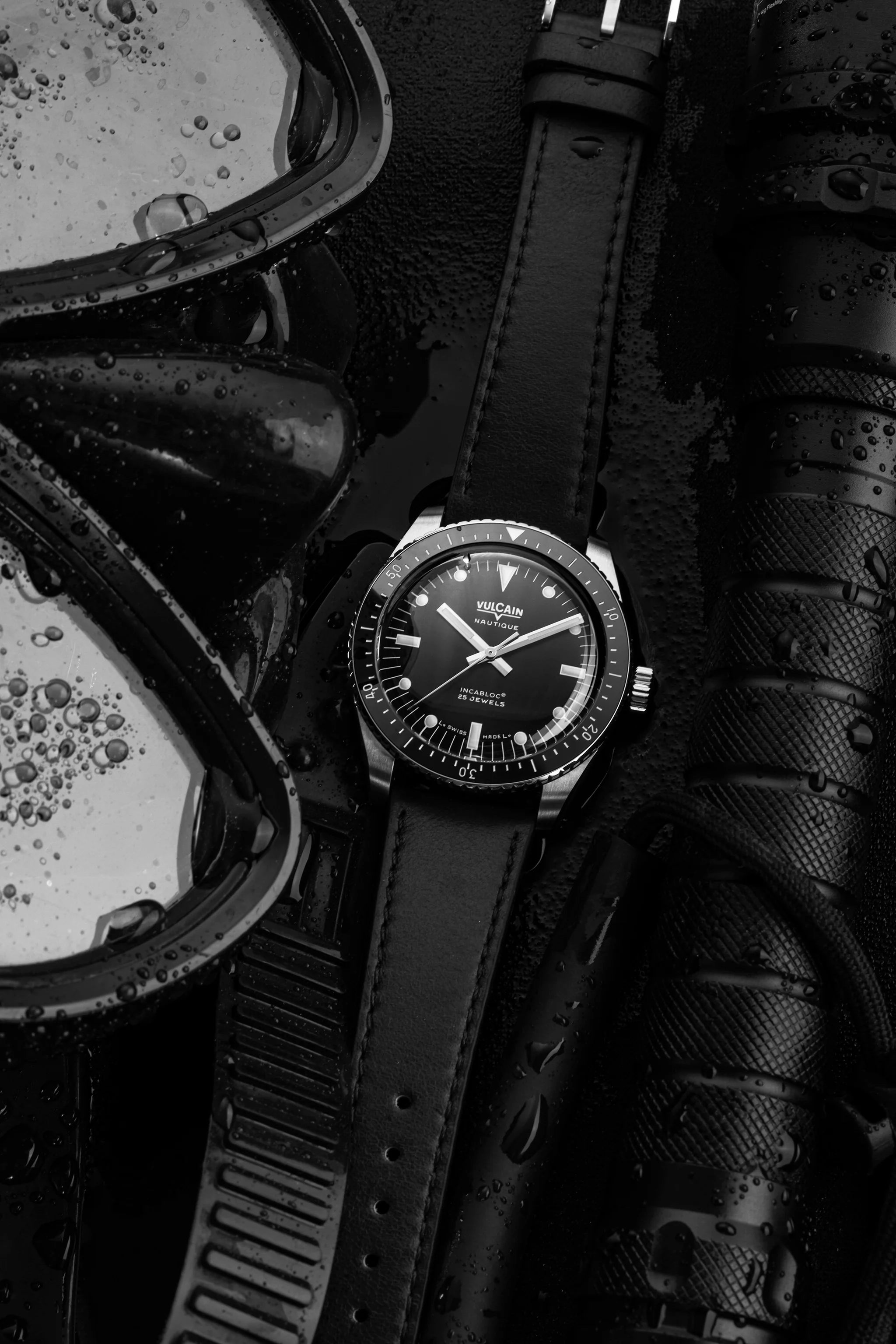 Vulcain Skindiver Nautique Black (38mm) 660170B07