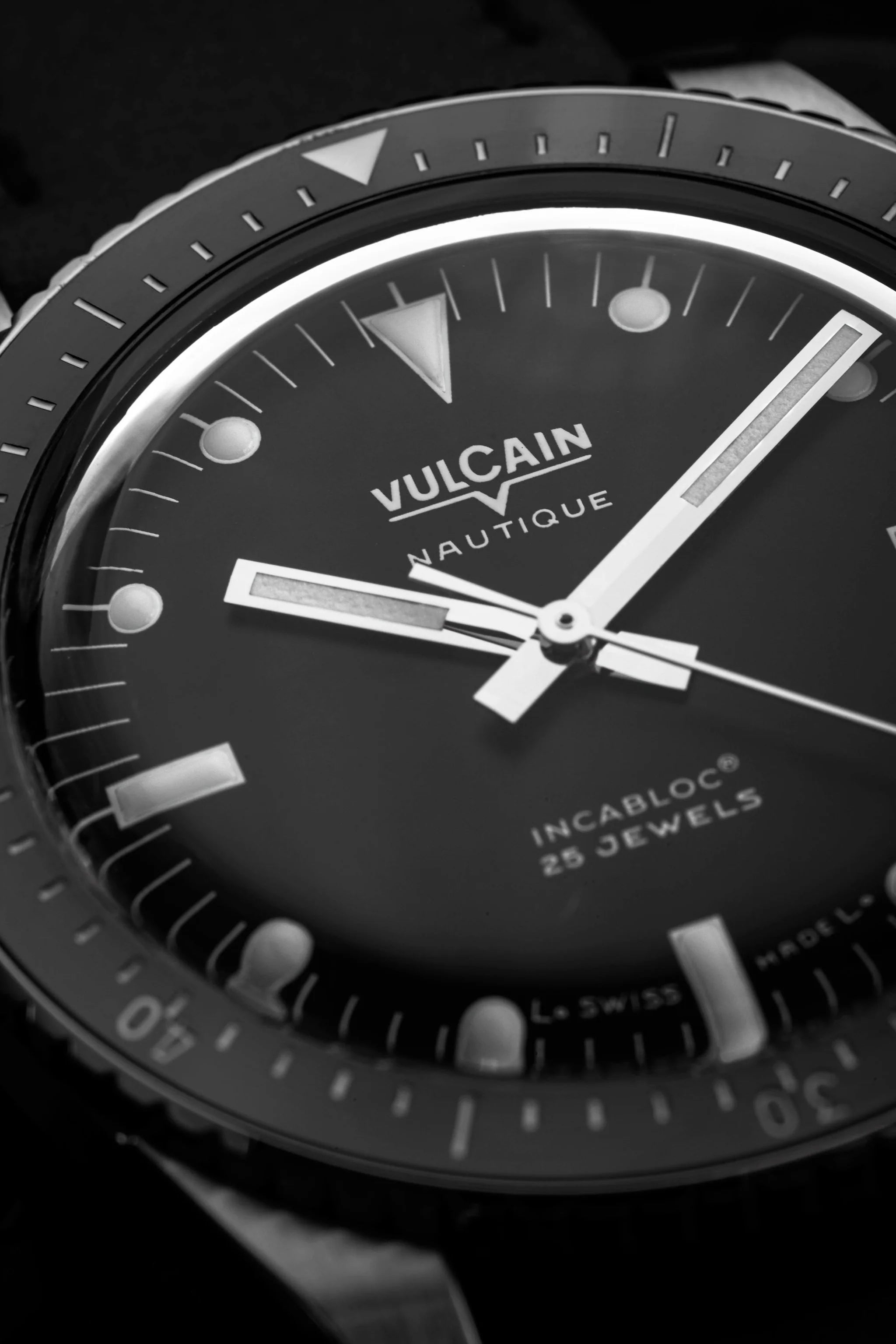 Vulcain Skindiver Nautique Black (38mm) 660170B07