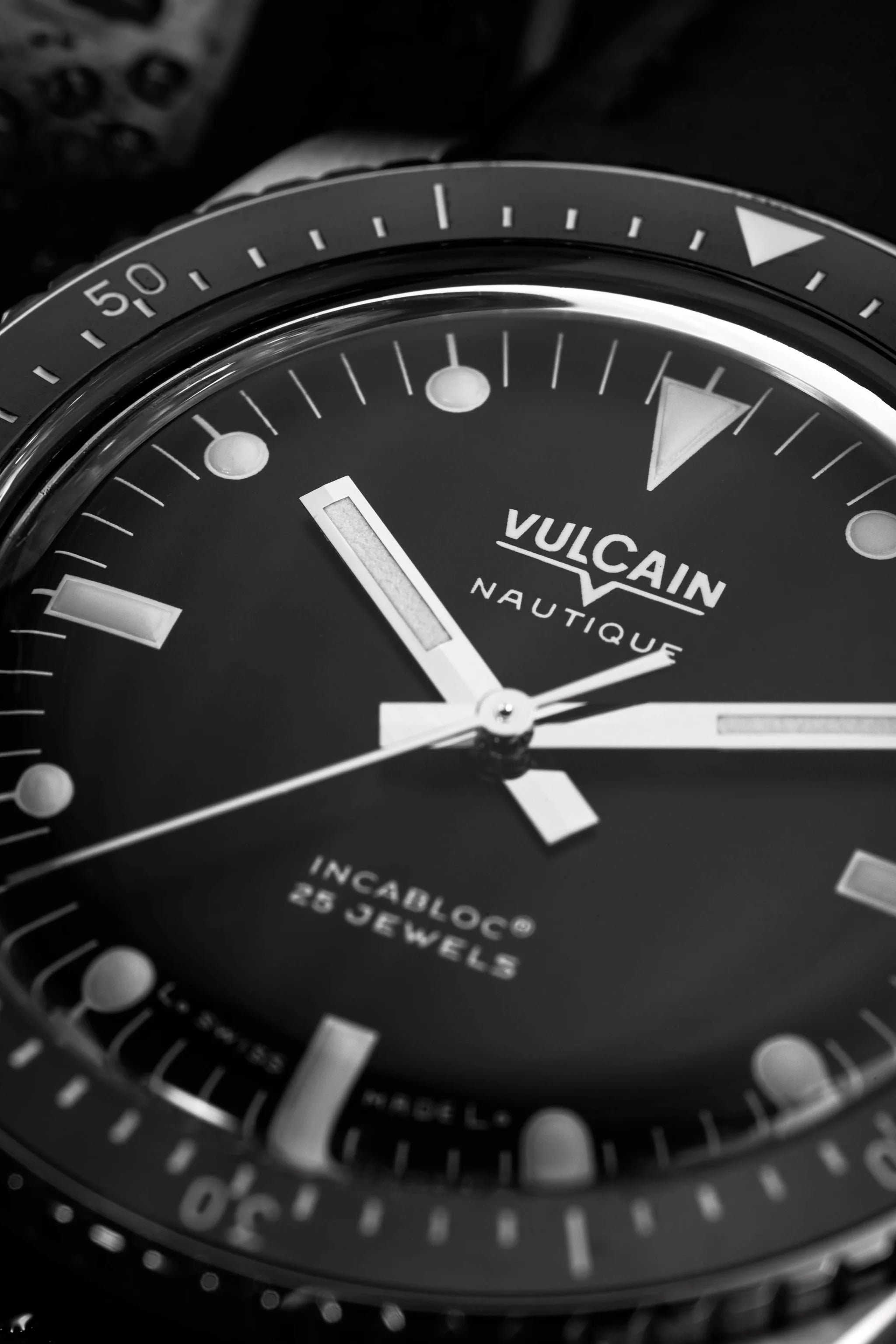 Vulcain Skindiver Nautique Black (38mm) 660170B07