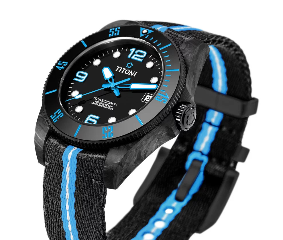 Titoni Seascoper 600 CarbonTech (42mm) 83600 CBL-T3-256