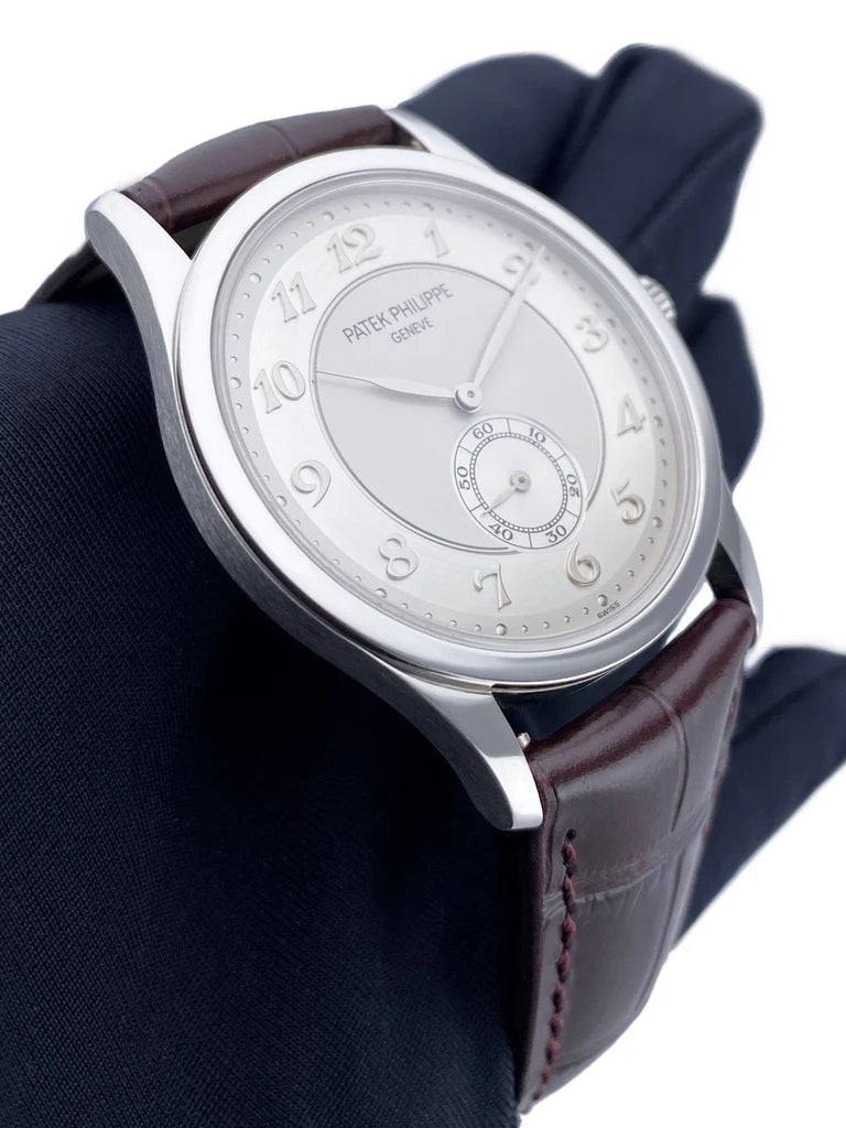 Patek Phillipe Calatrava (37mm) 5196P-001