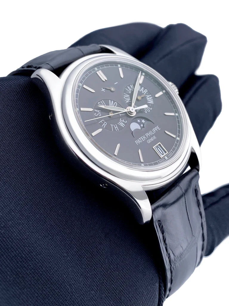 Patek Philippe Annual Calendar (39mm) 5146P