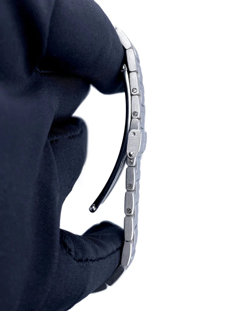 Patek Philippe Nautilus "Jumbo" Power Reserve (42mm) 3710/1A-001