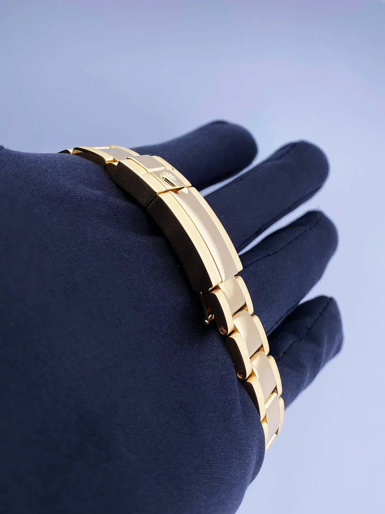 Rolex Oyster Perpetual Cosmograph Daytona (40mm) 116528