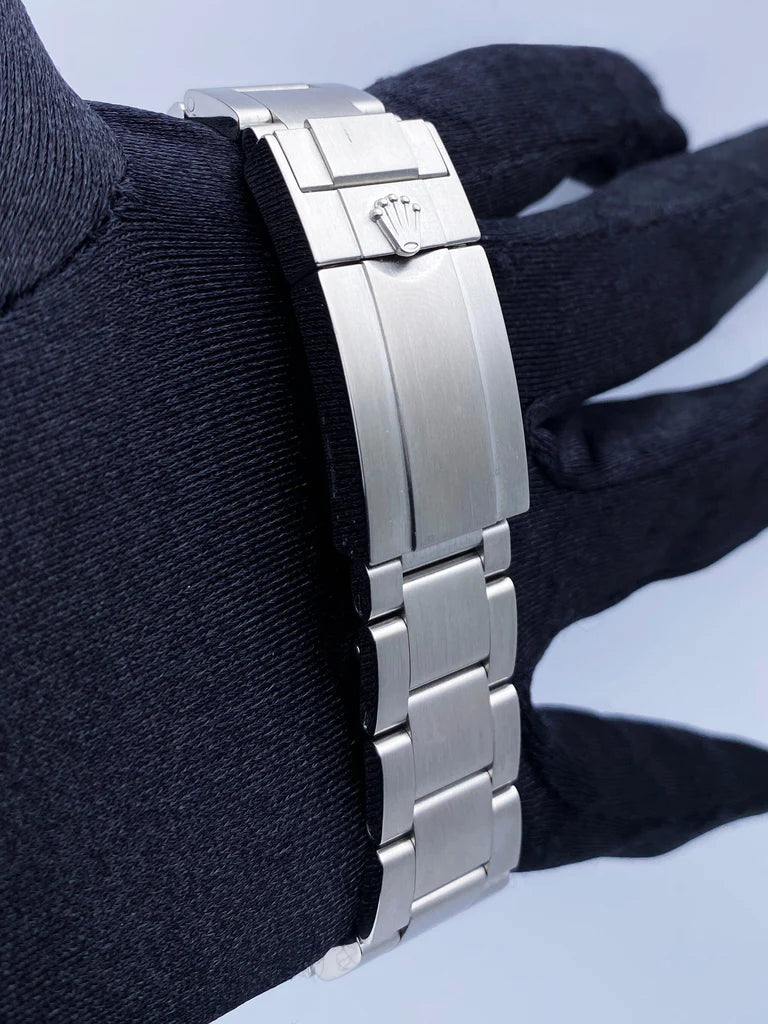 Rolex Oyster Perpetual Explorer II (42mm) 216570