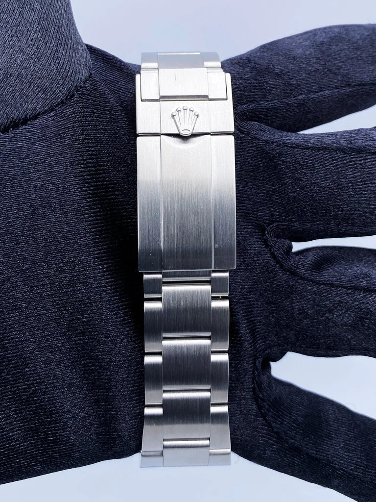 Rolex Oyster Perpetual Explorer II (42mm) 216570