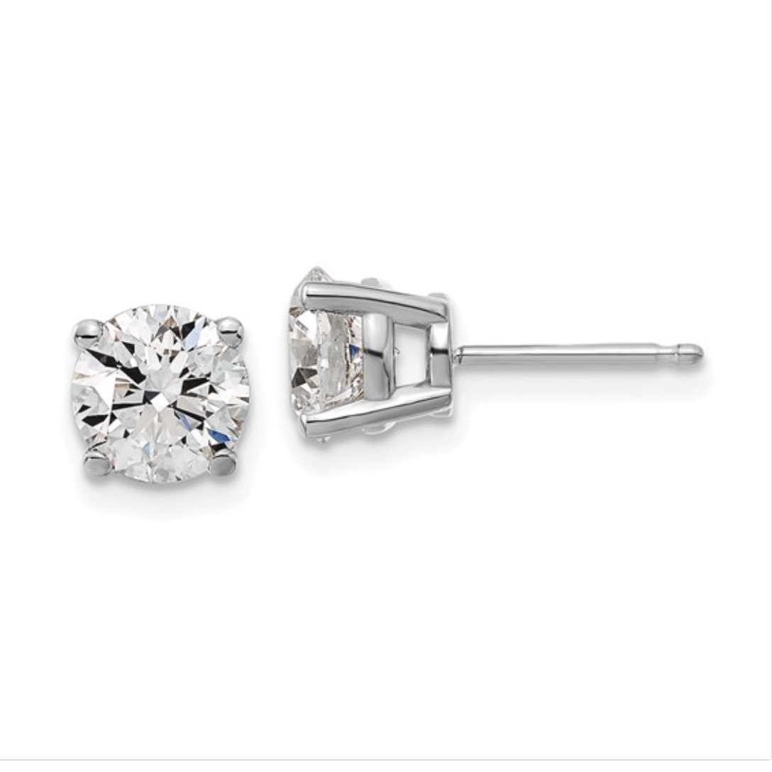 Lab Grown Round Brilliant Cut Diamond Stud Earrings
