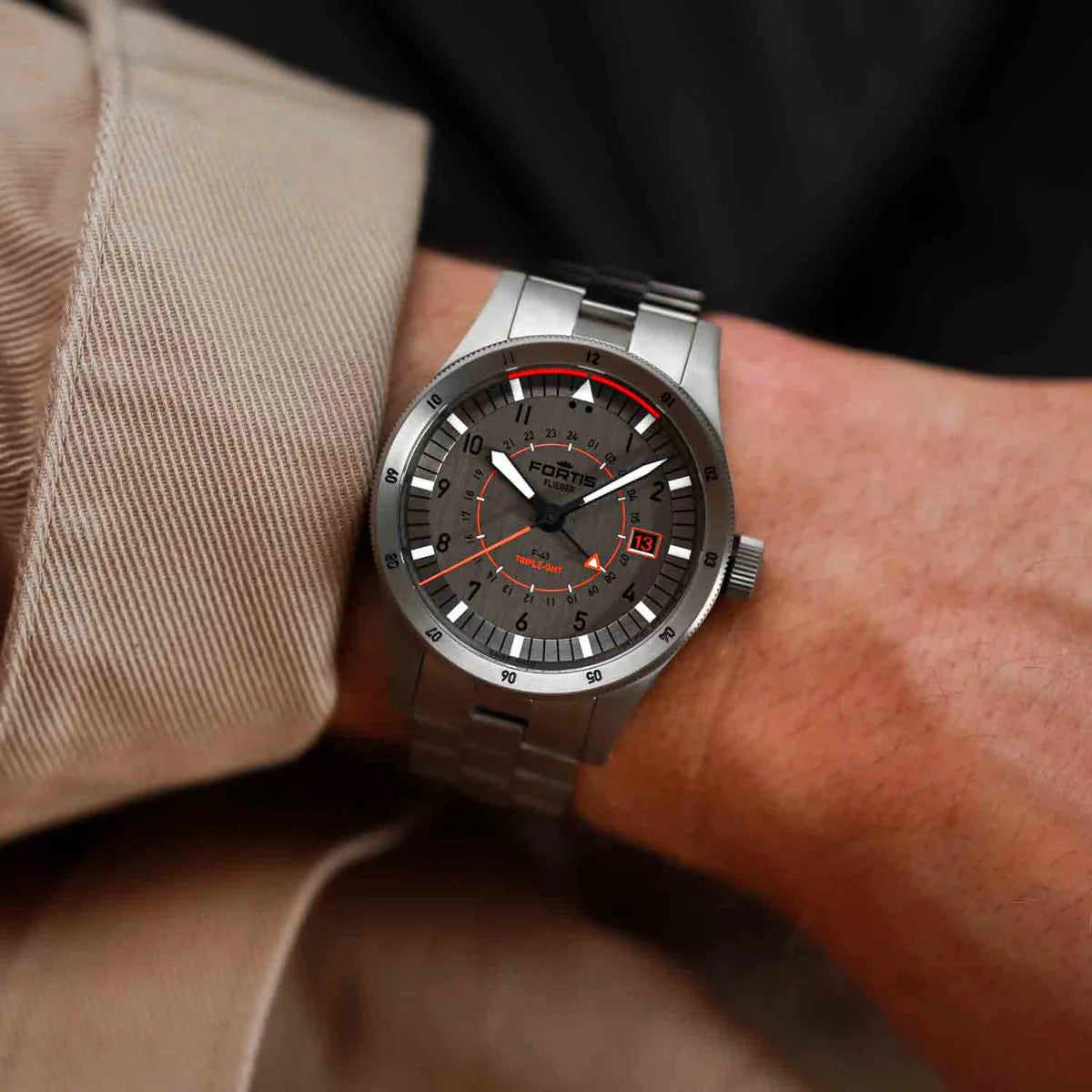 Fortis Flieger F-43 Triple GMT Titanium Orange F4260002