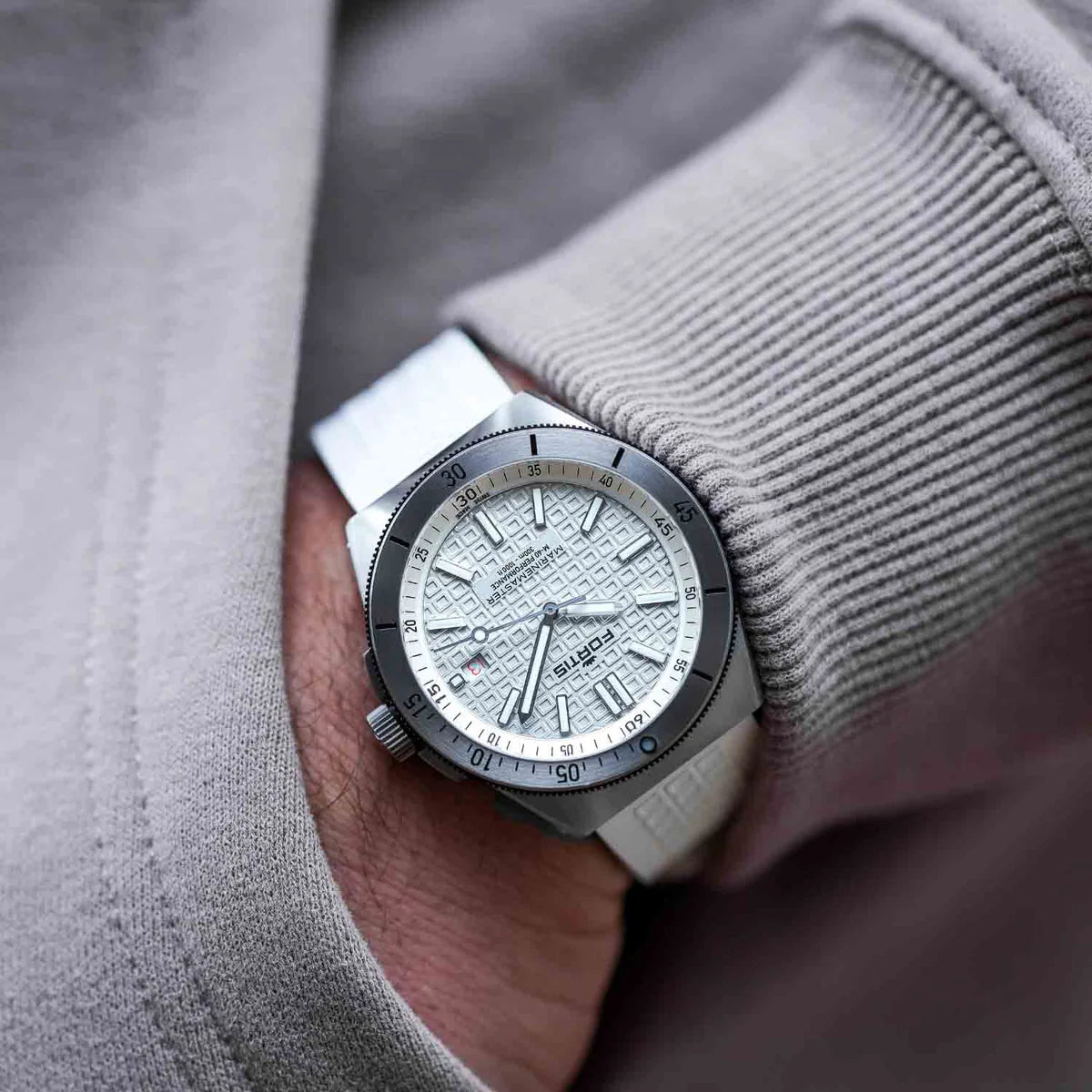 Fortis Marinemaster M-40 Snow White F8120009