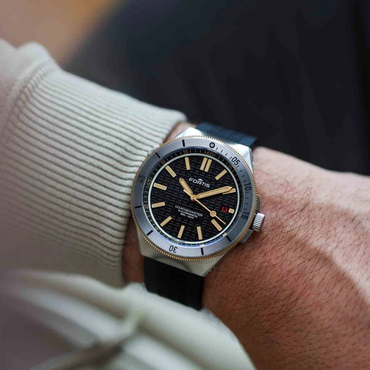 Fortis Marinemaster M-44 Black Resin Gold F8120015