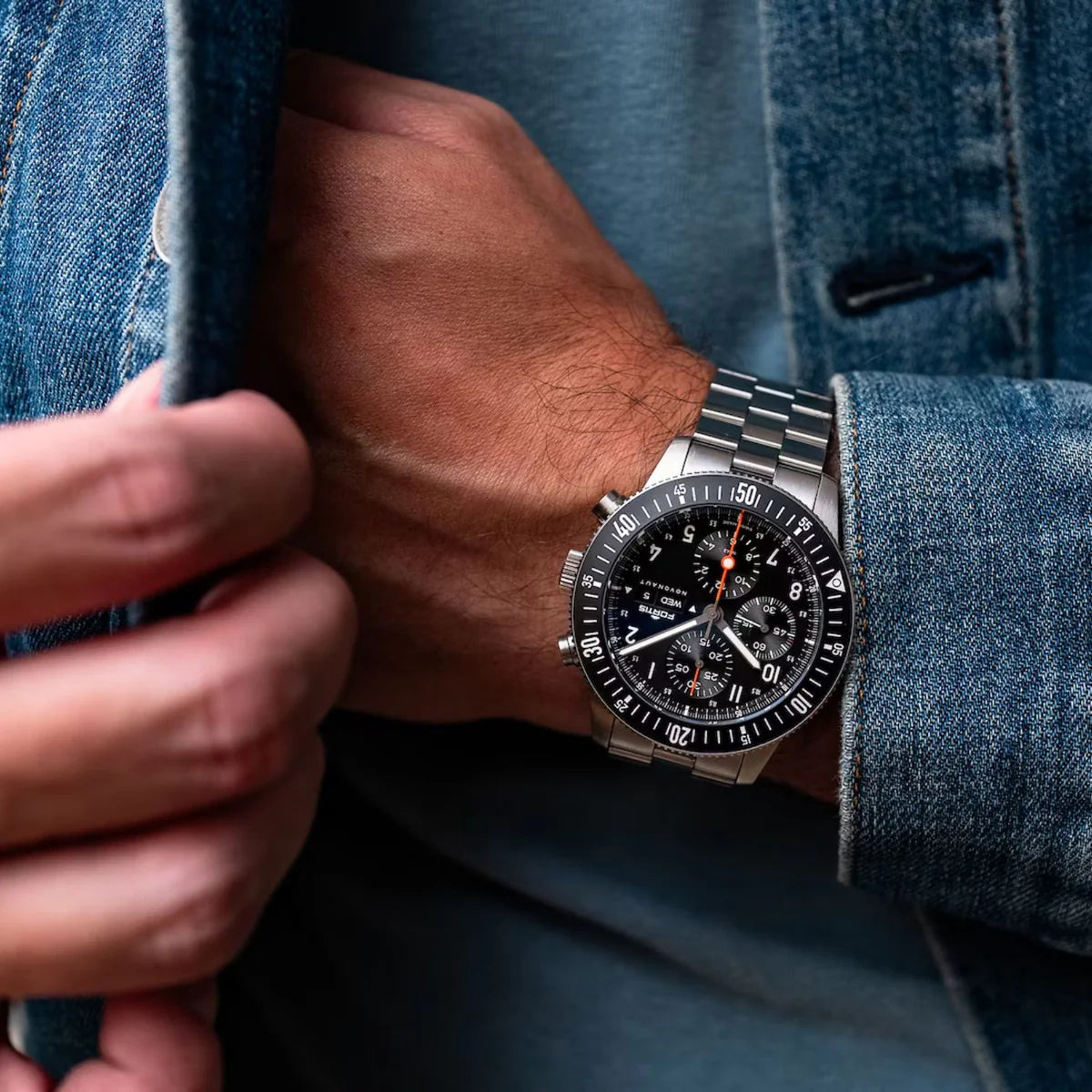 Fortis Novonaut N-42 Legacy on Block Bracelet F2040008