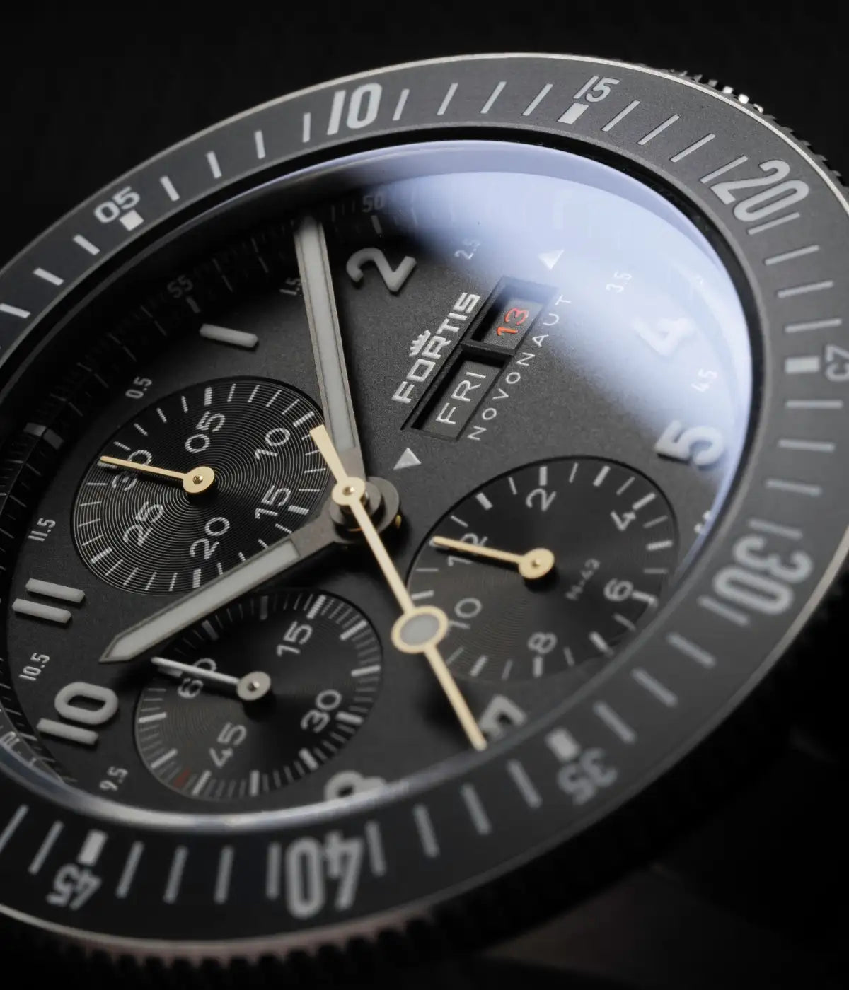 Fortis Novonaut N-42 Titanium Legacy F2040017