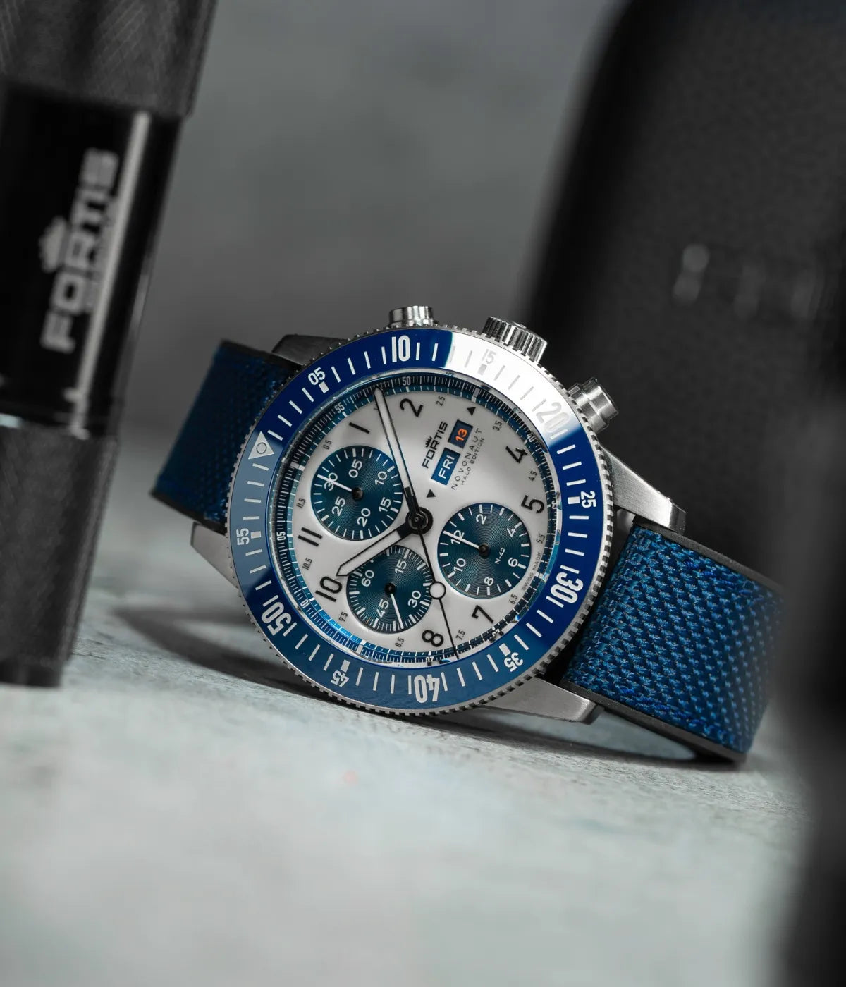 Fortis Novonaut N-42 TR Halo Blue F2040022