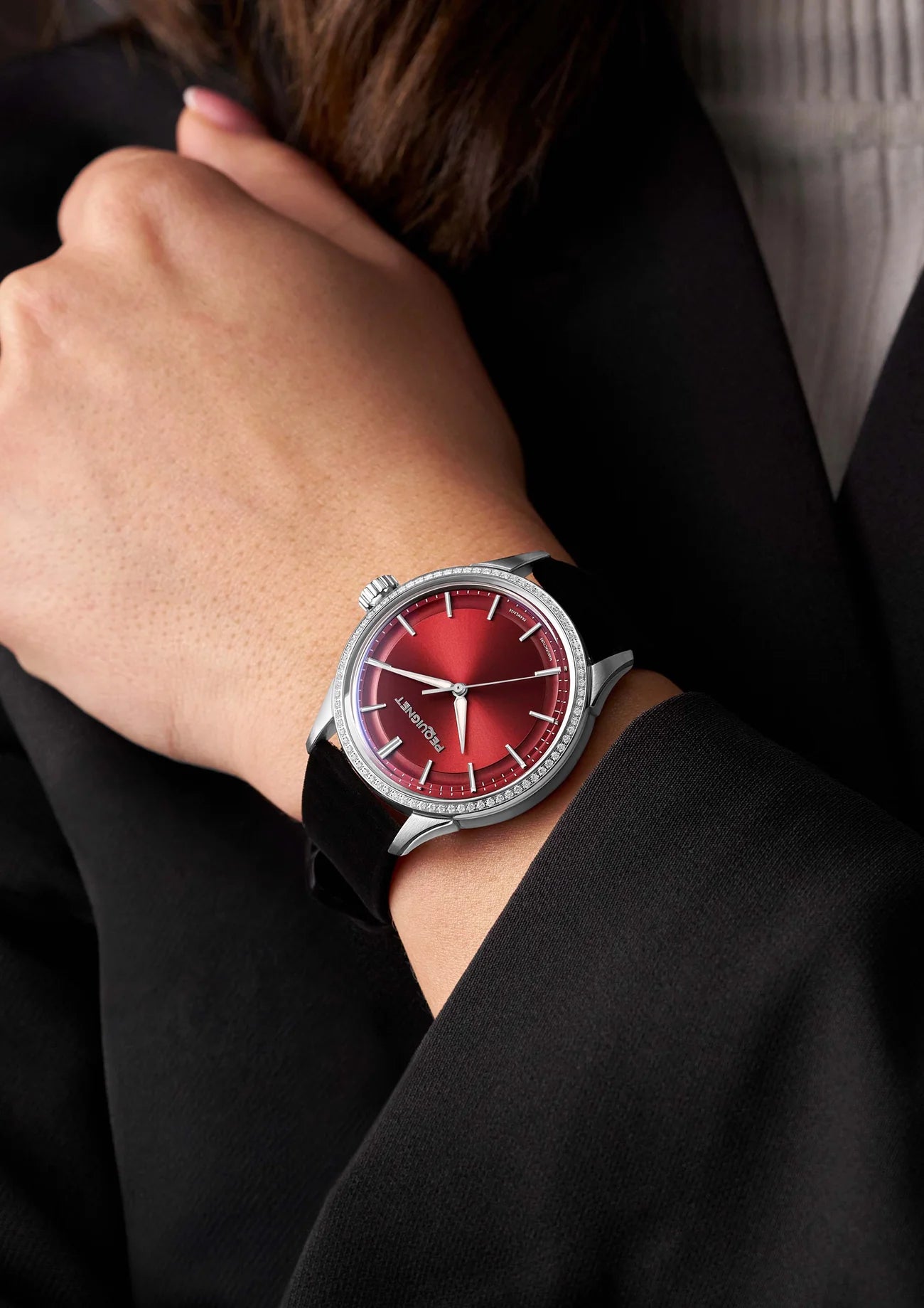 Pequignet Royale Paris Burgundy Diamond (36mm) 9106369/1