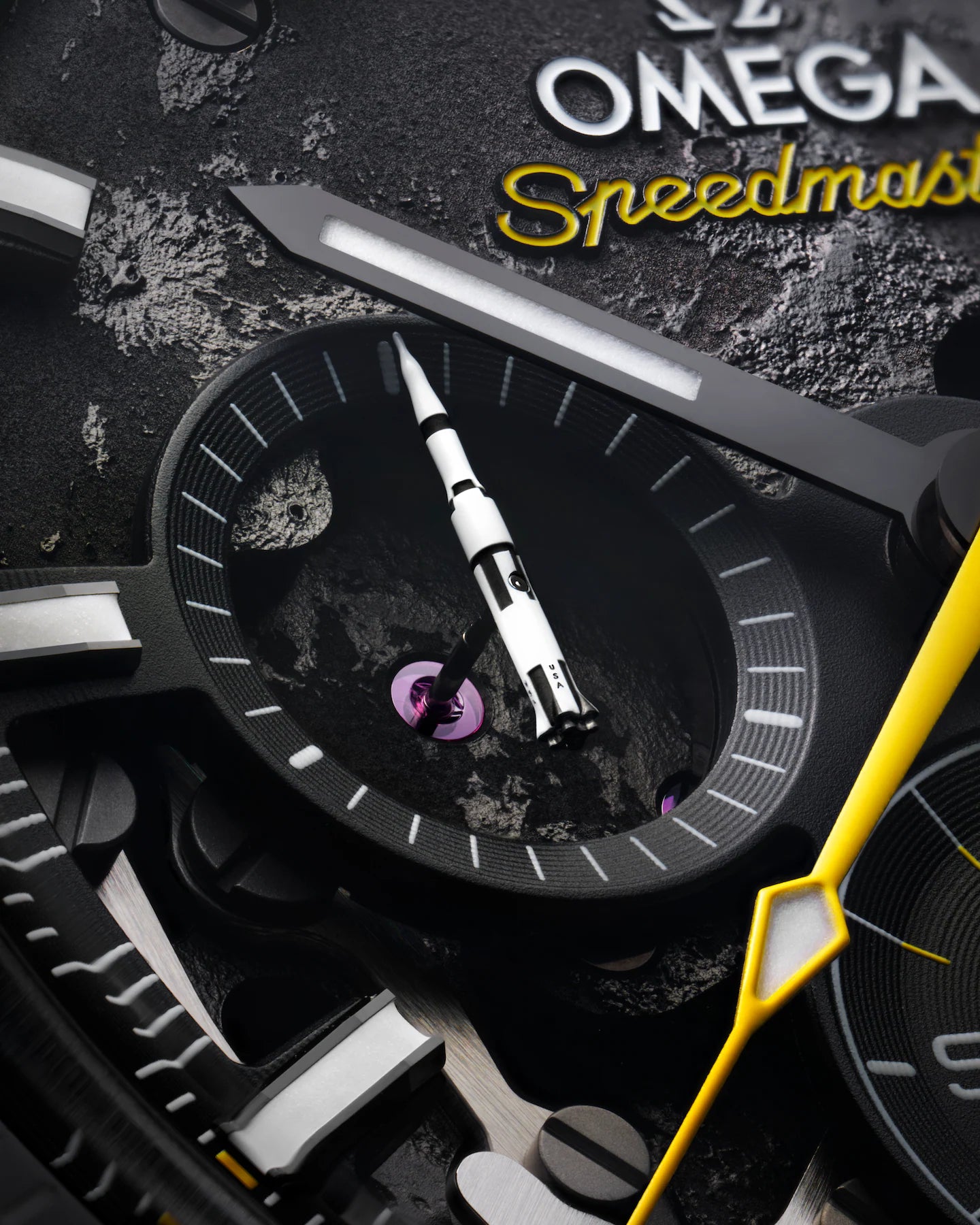 OMEGA SPEEDMASTER DARK SIDE OF THE MOON (44mm) 310.92.44.50.01.001