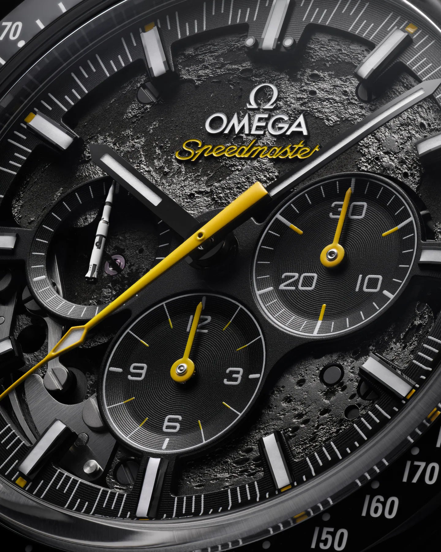 OMEGA SPEEDMASTER DARK SIDE OF THE MOON (44mm) 310.92.44.50.01.001
