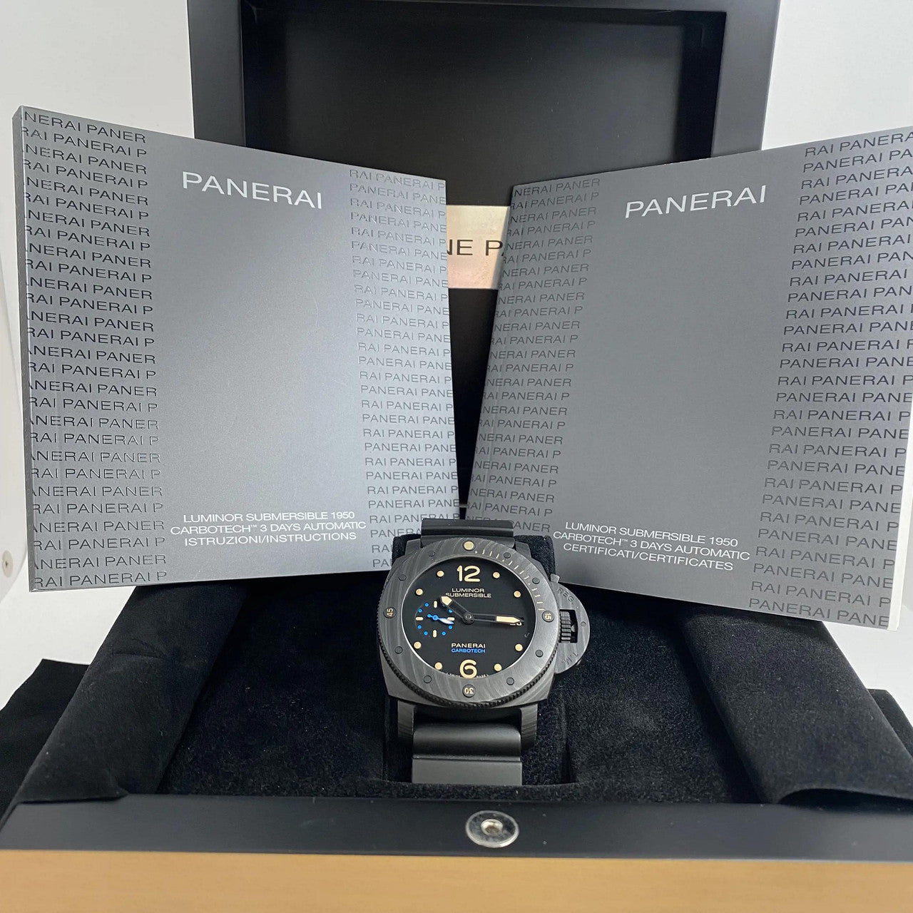 Panerai Luminor Submersible 1950 3 Days Carbotech 47mm PAM00616